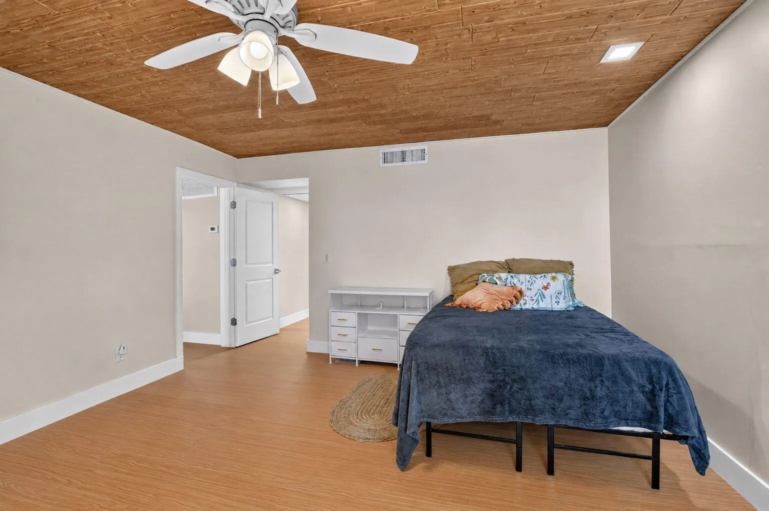 Bedroom-1