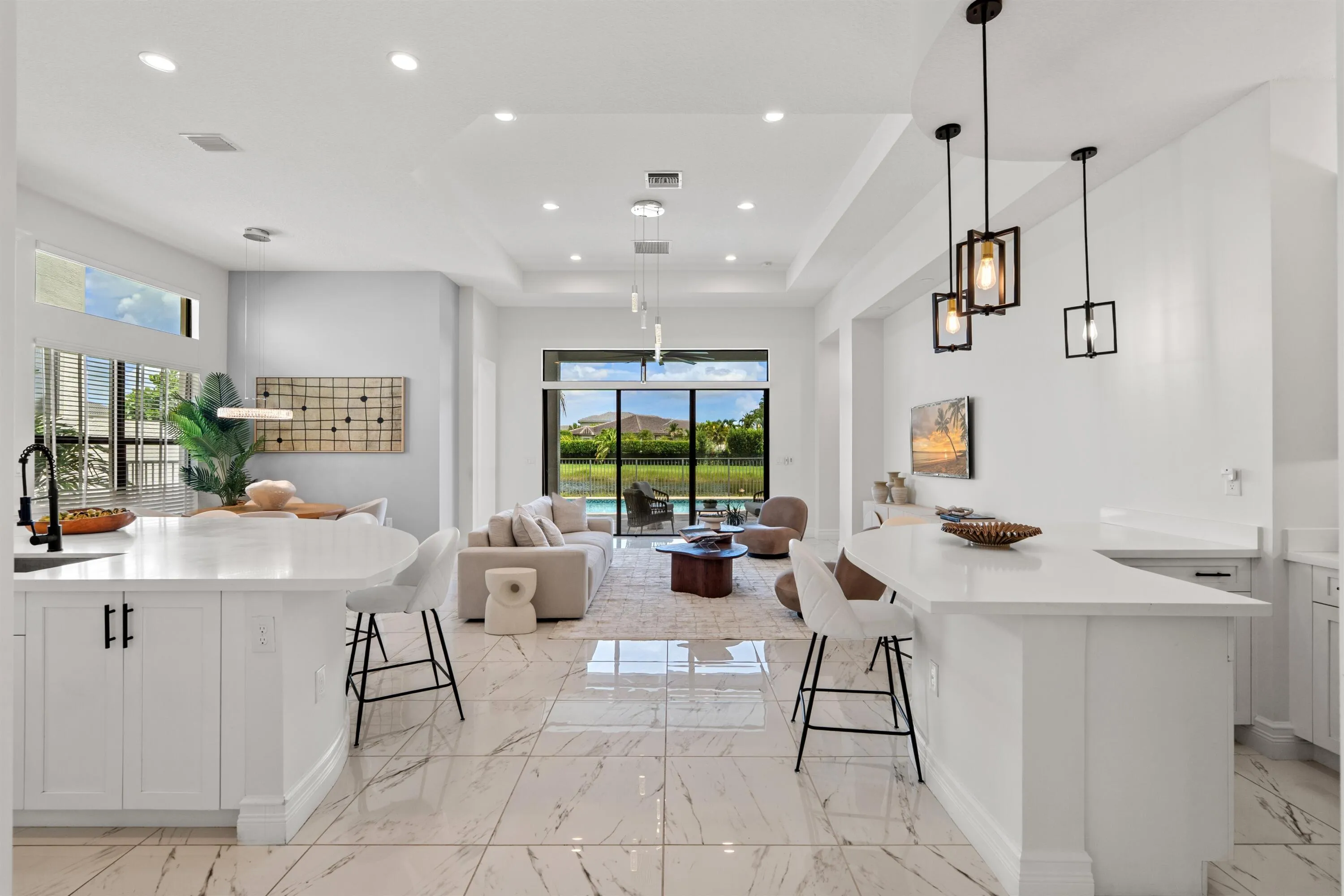 LIVING_ROOM_STRAIGHT_TO_POOL