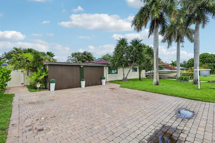 3-web-or-mls-NE 18th St-S0109-003