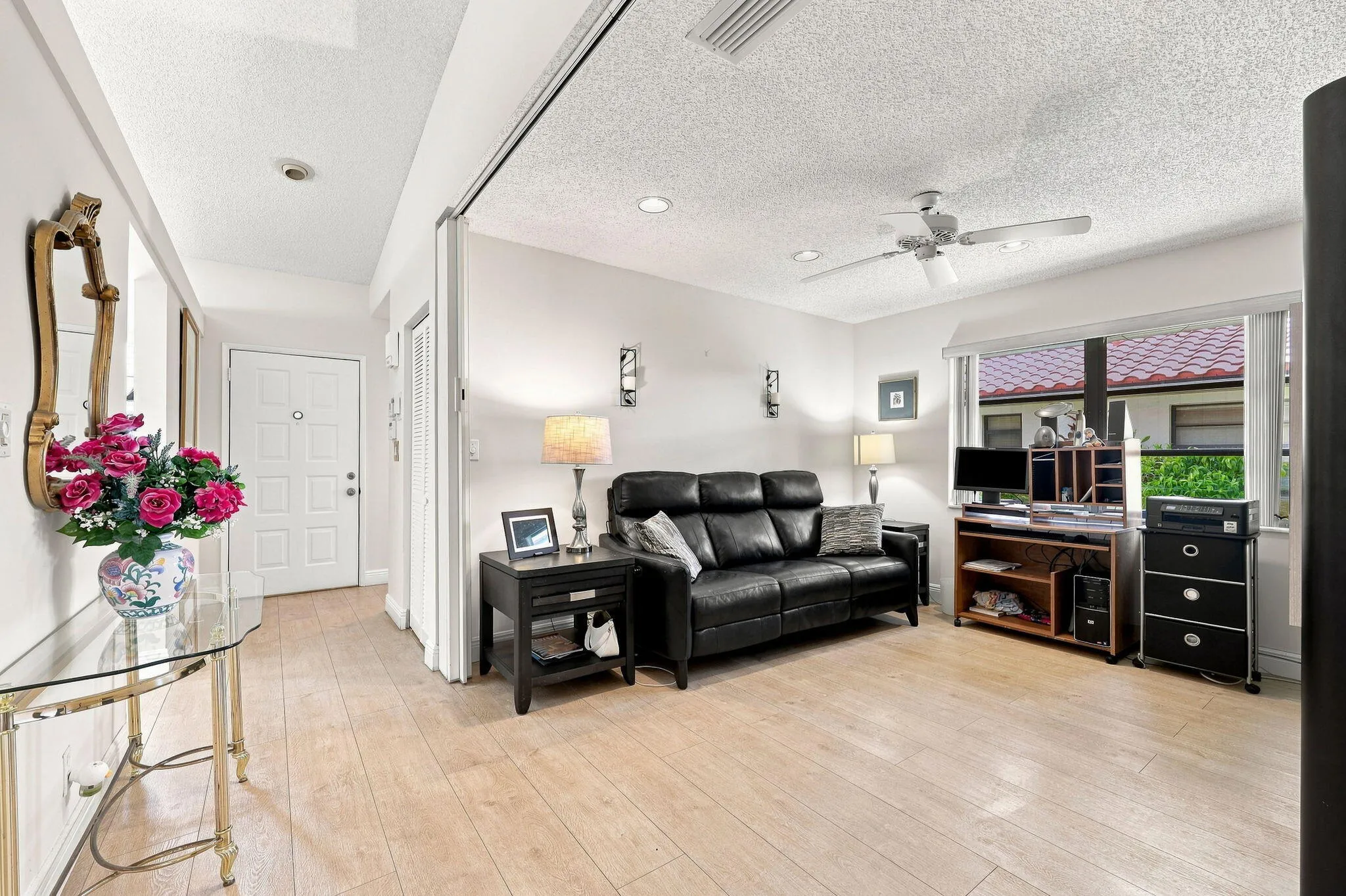 9-008_F8_6013 Sunny Pointe Cir