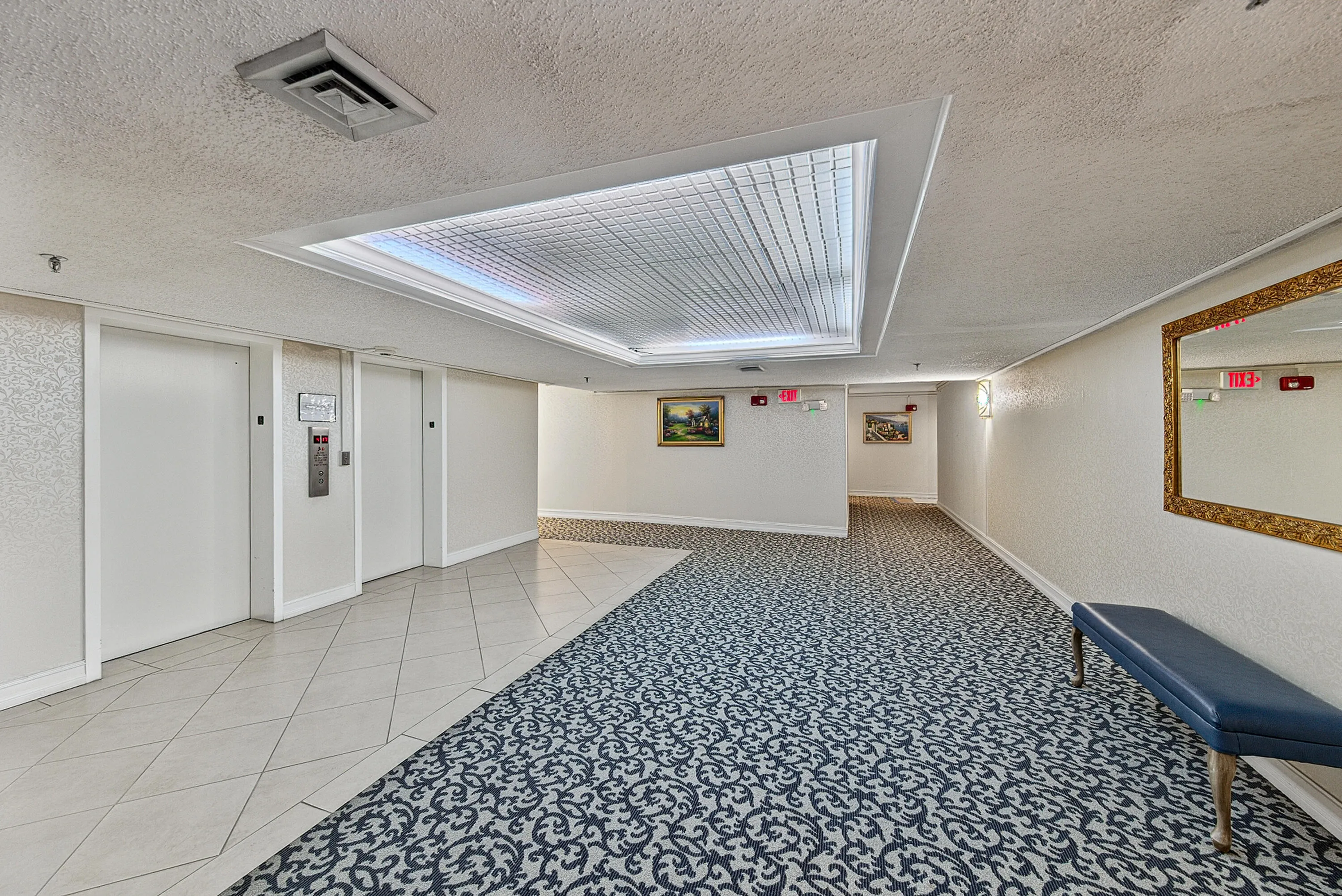 Elevator / Hallway