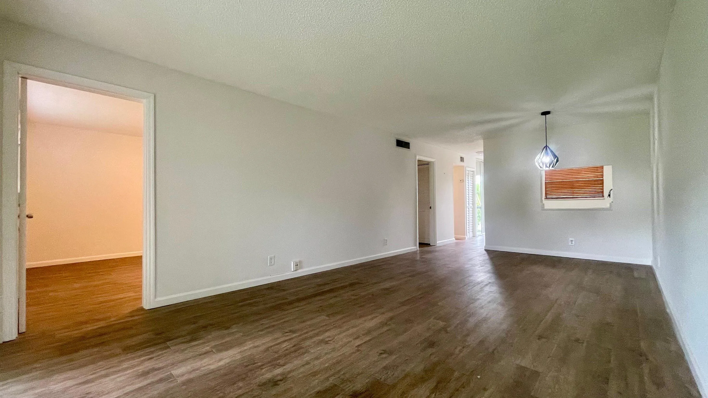 1801- Living room 7