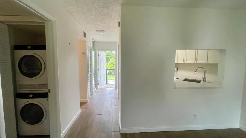 1801- Washer & Dryer-Kitchen