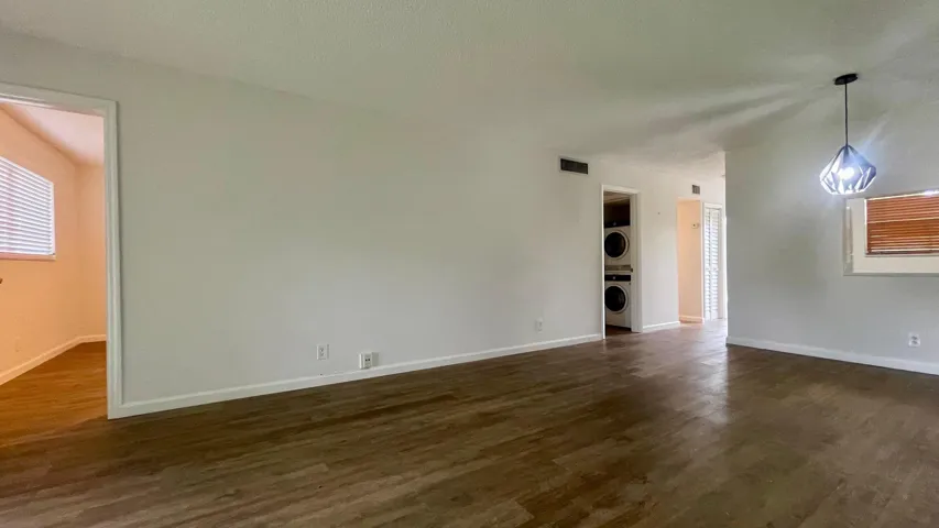 1801- Living room 3