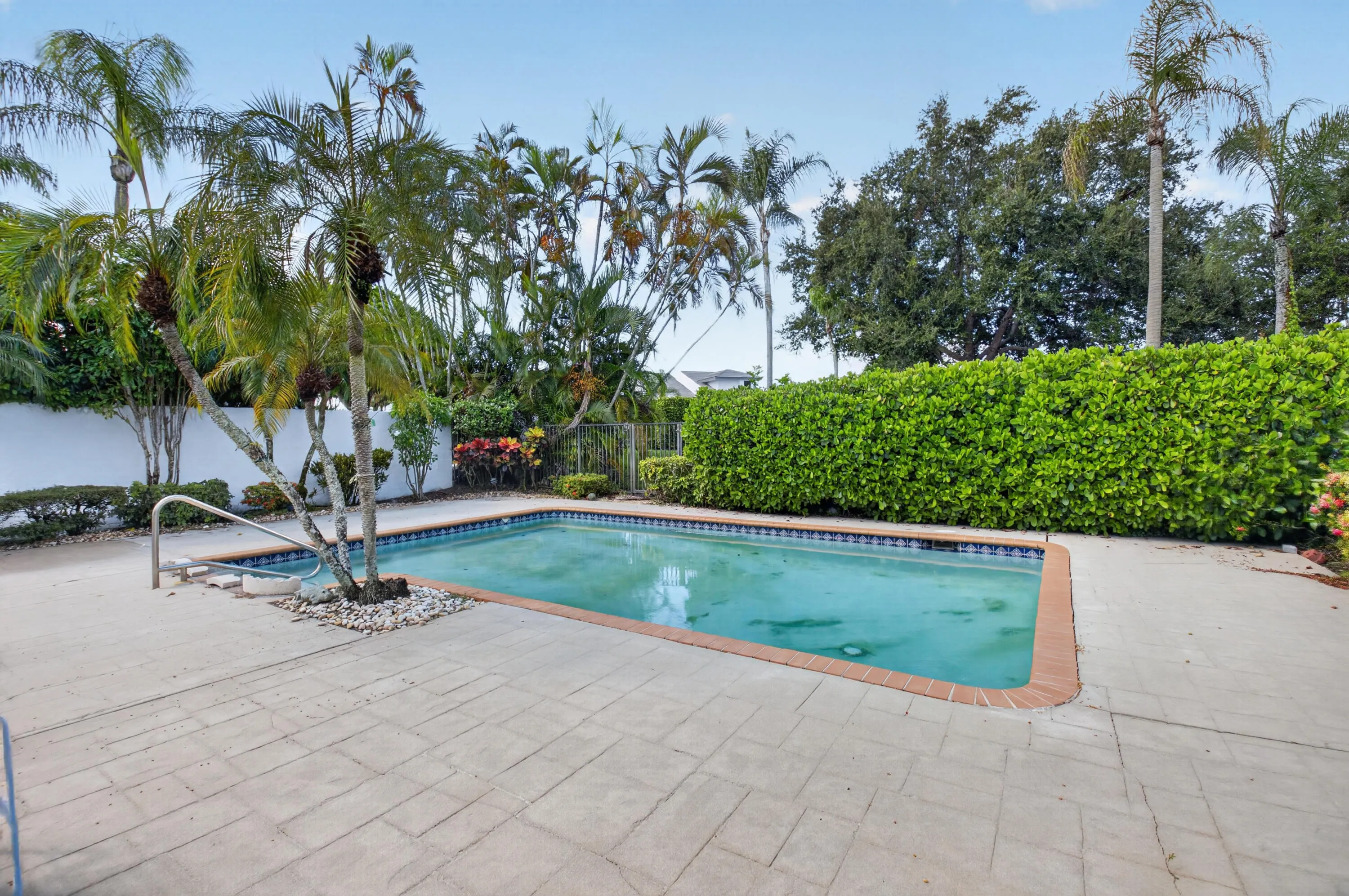 spacious patio