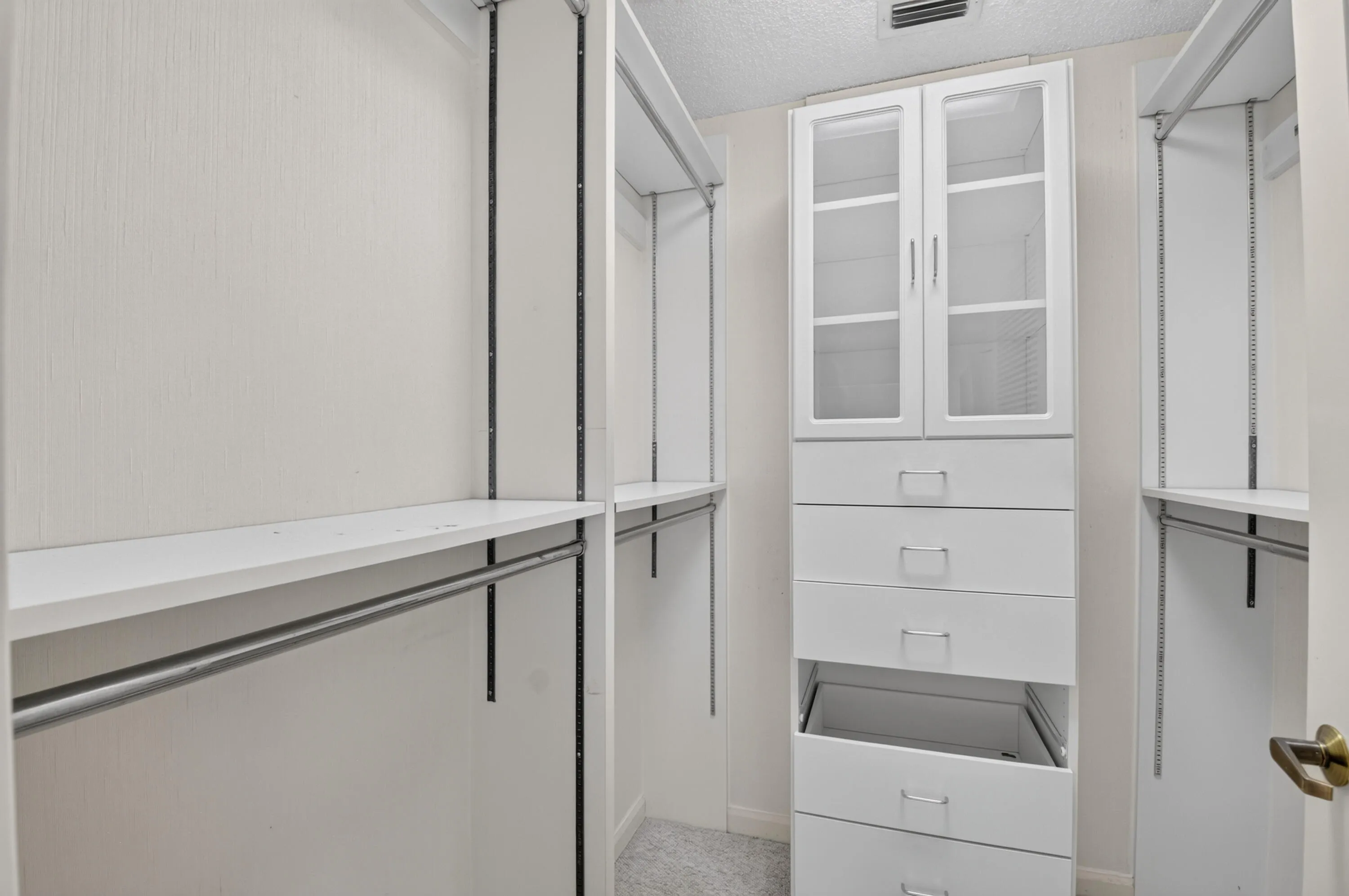 extra closet in primary