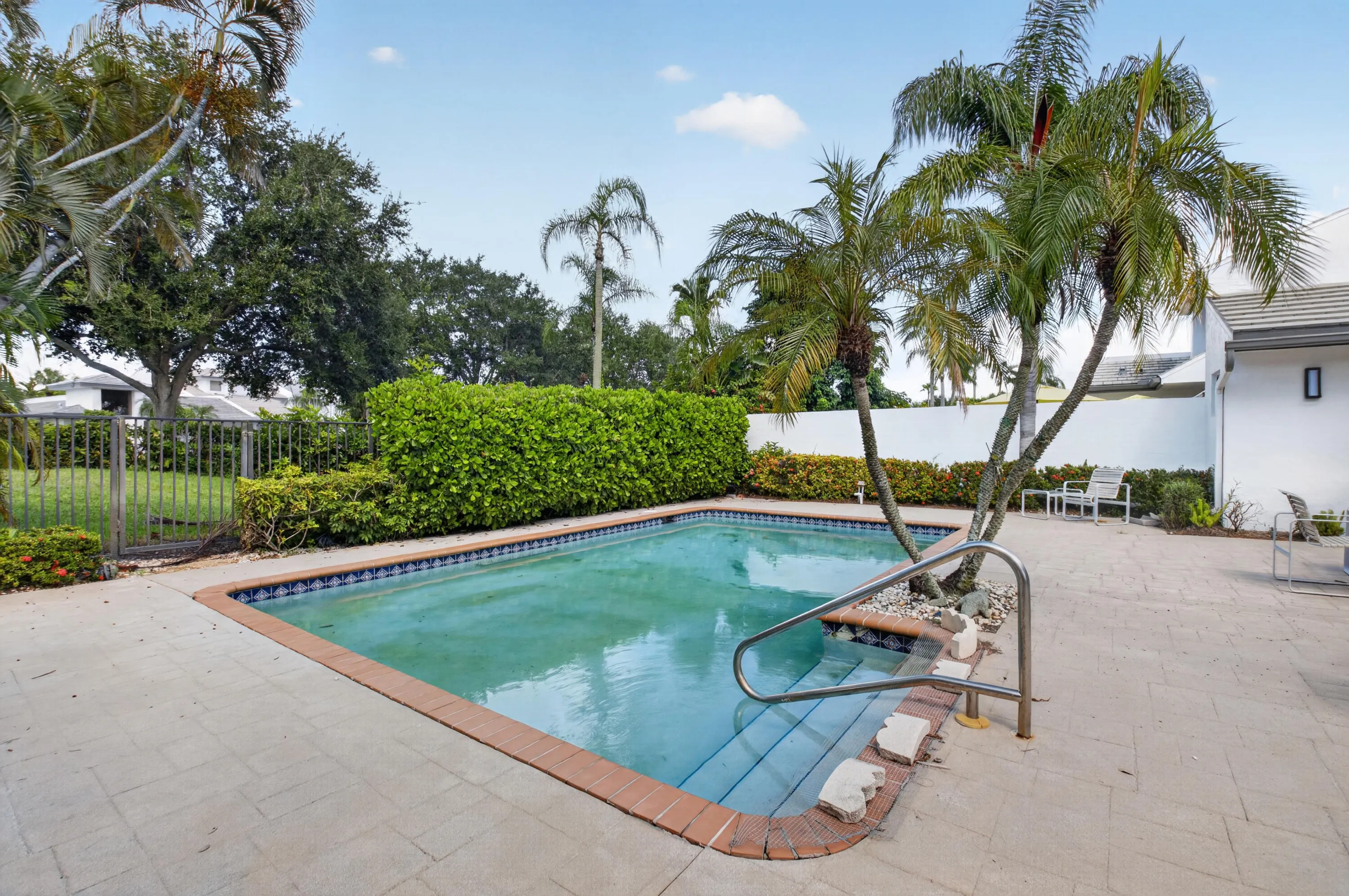 pool