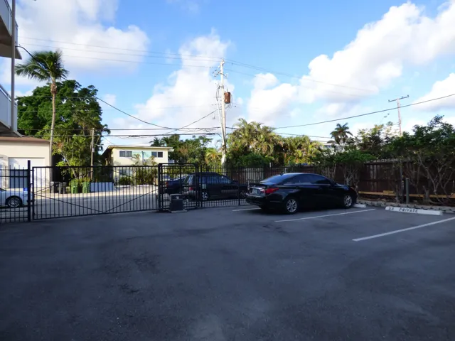 Gated Parking ~ End Space