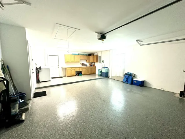 2 Car Garage