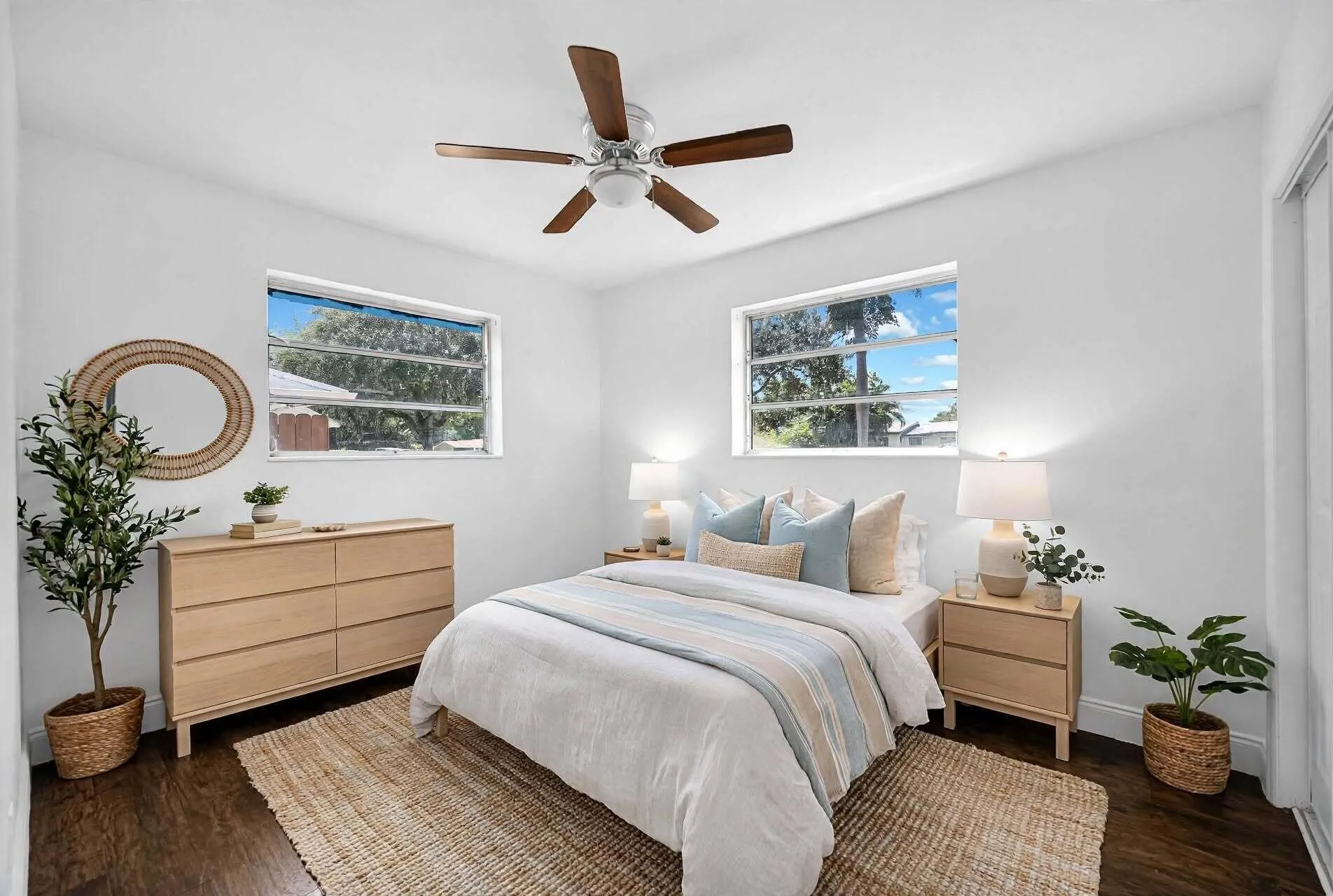 coastal_bedroom_staging_1