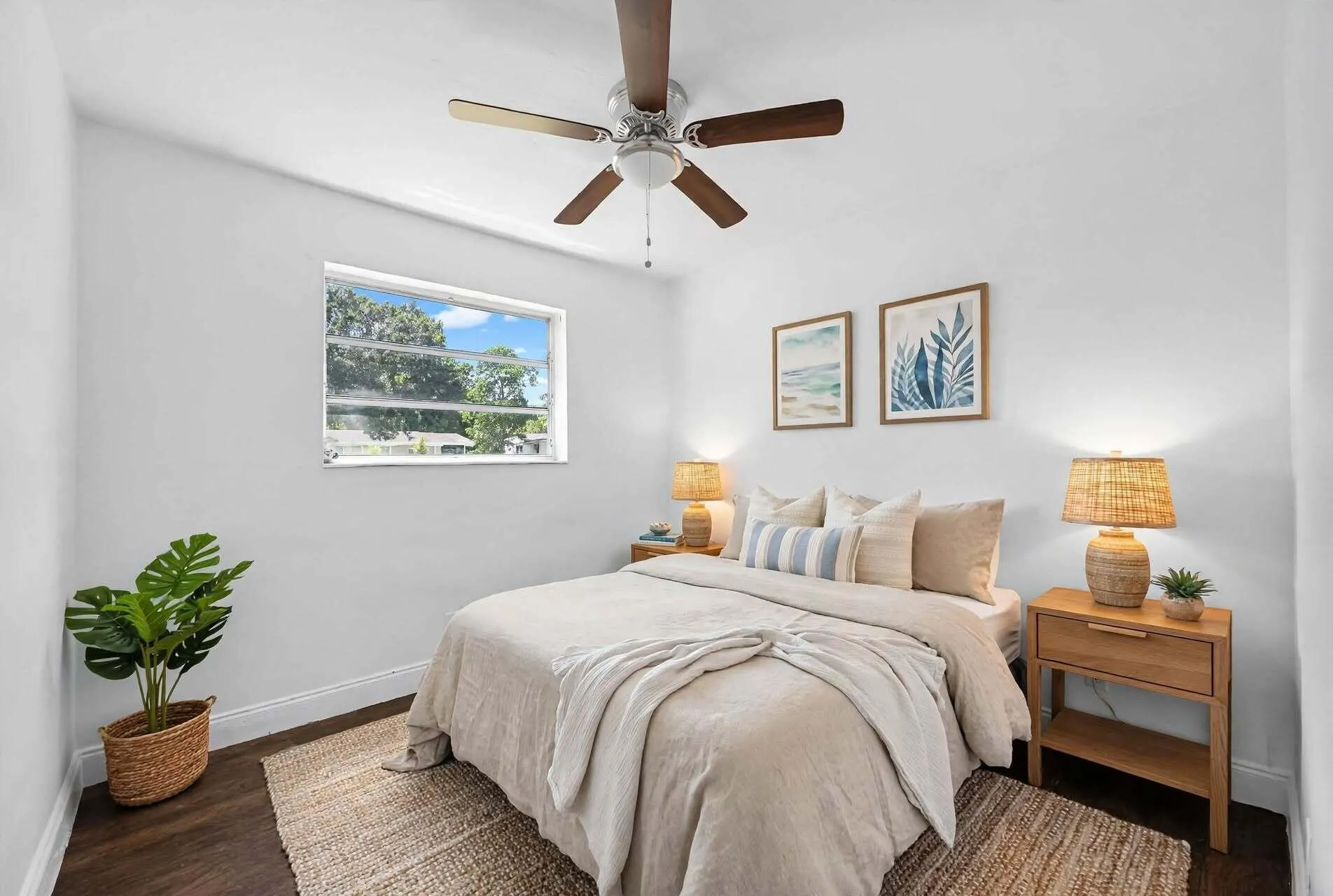 coastal_bedroom_staging