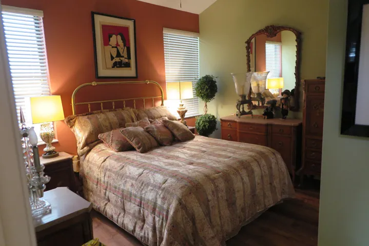 2nd bedroom