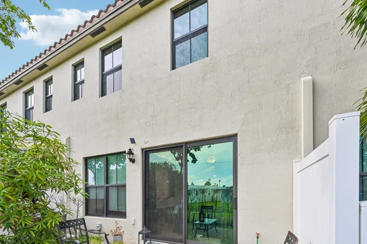 29-web-or-mls-Oysterwood Ln-S2608-029