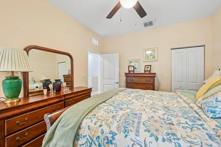 22-web-or-mls-Oysterwood Ln-S2608-022