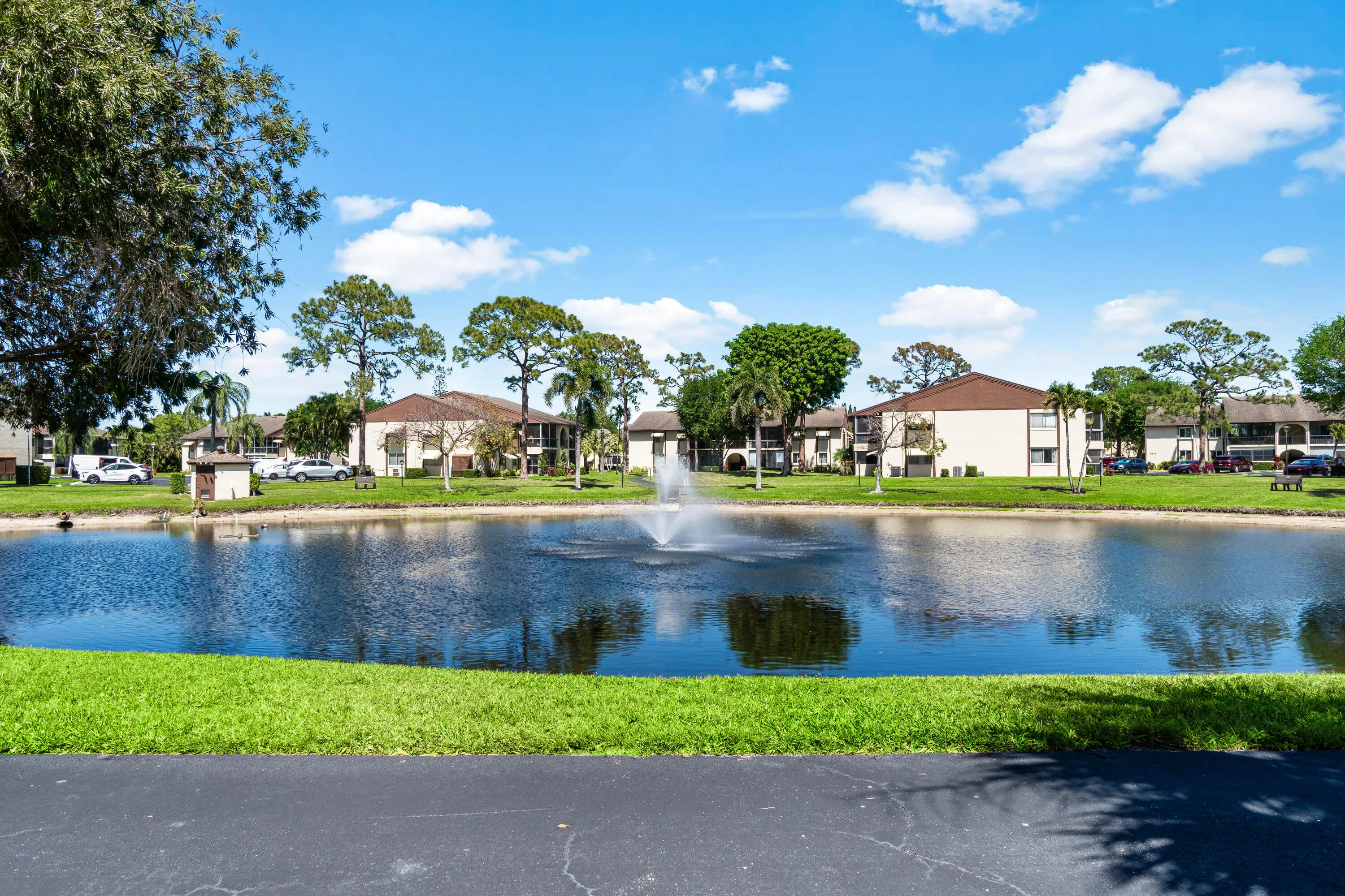 025-3589LaAiresCourt-2-Greenacres-FL-334