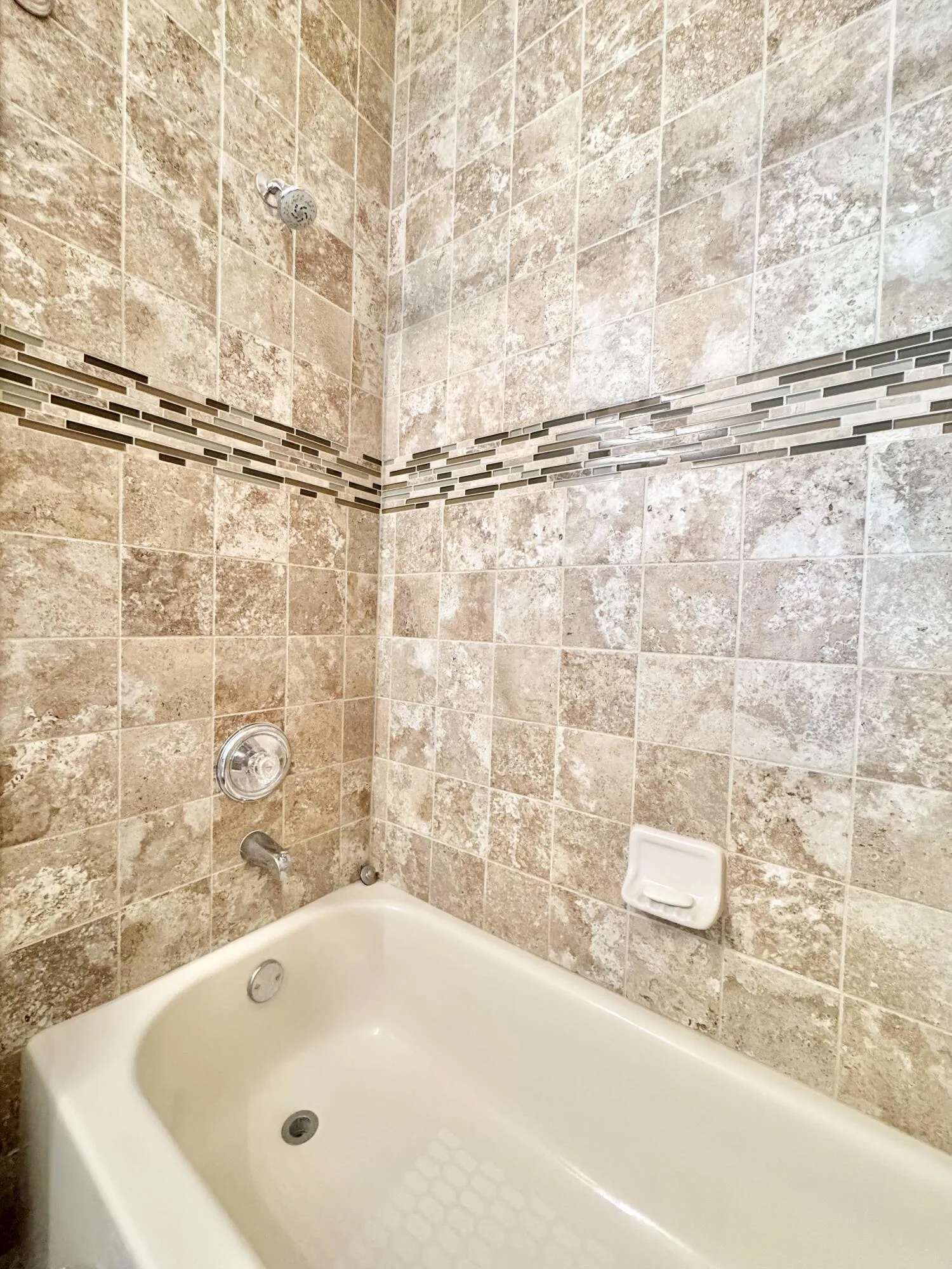 COMBO SHOWER/BATHTUB