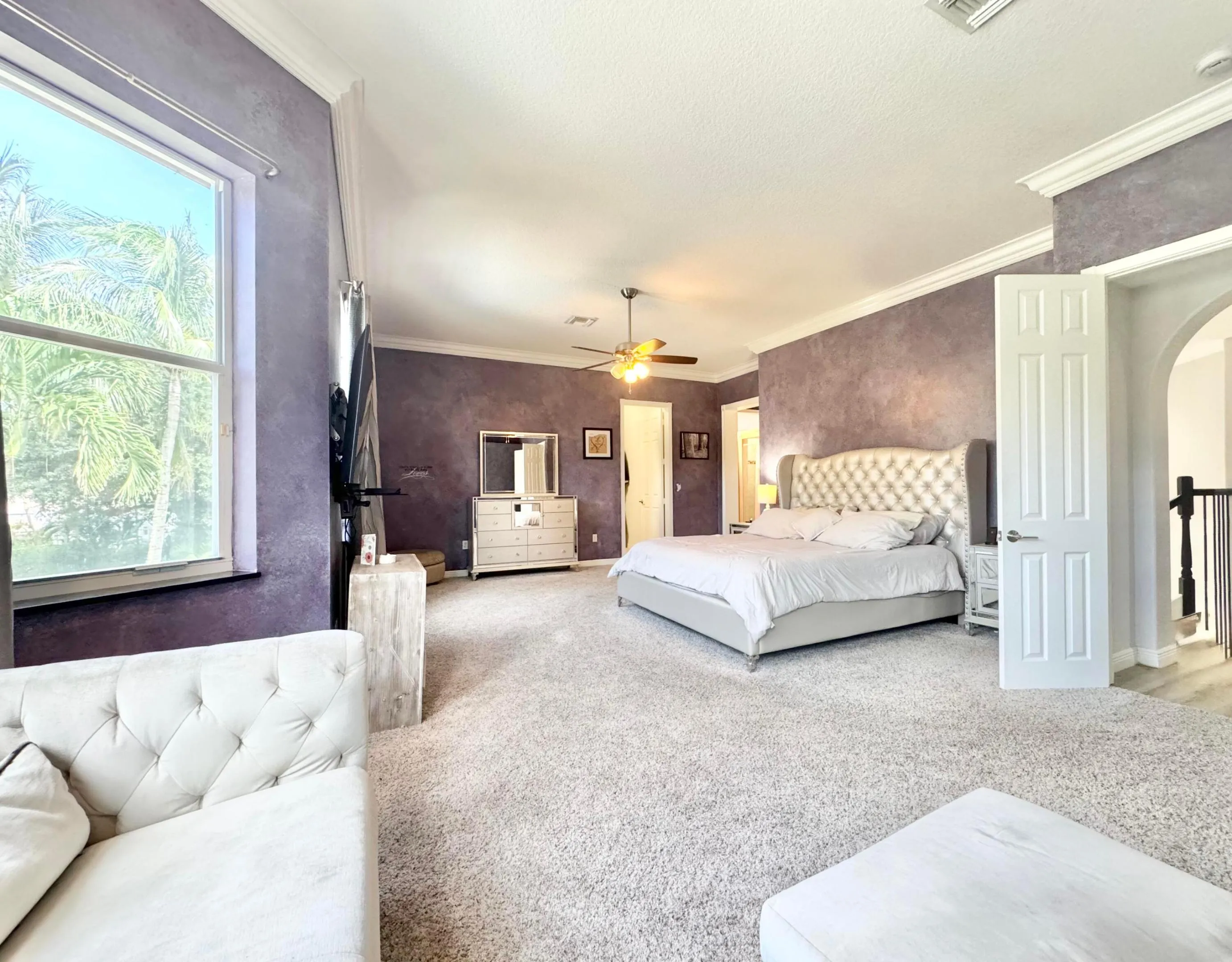PRIMARY BEDROOM SUITE WITH SITTING AREA