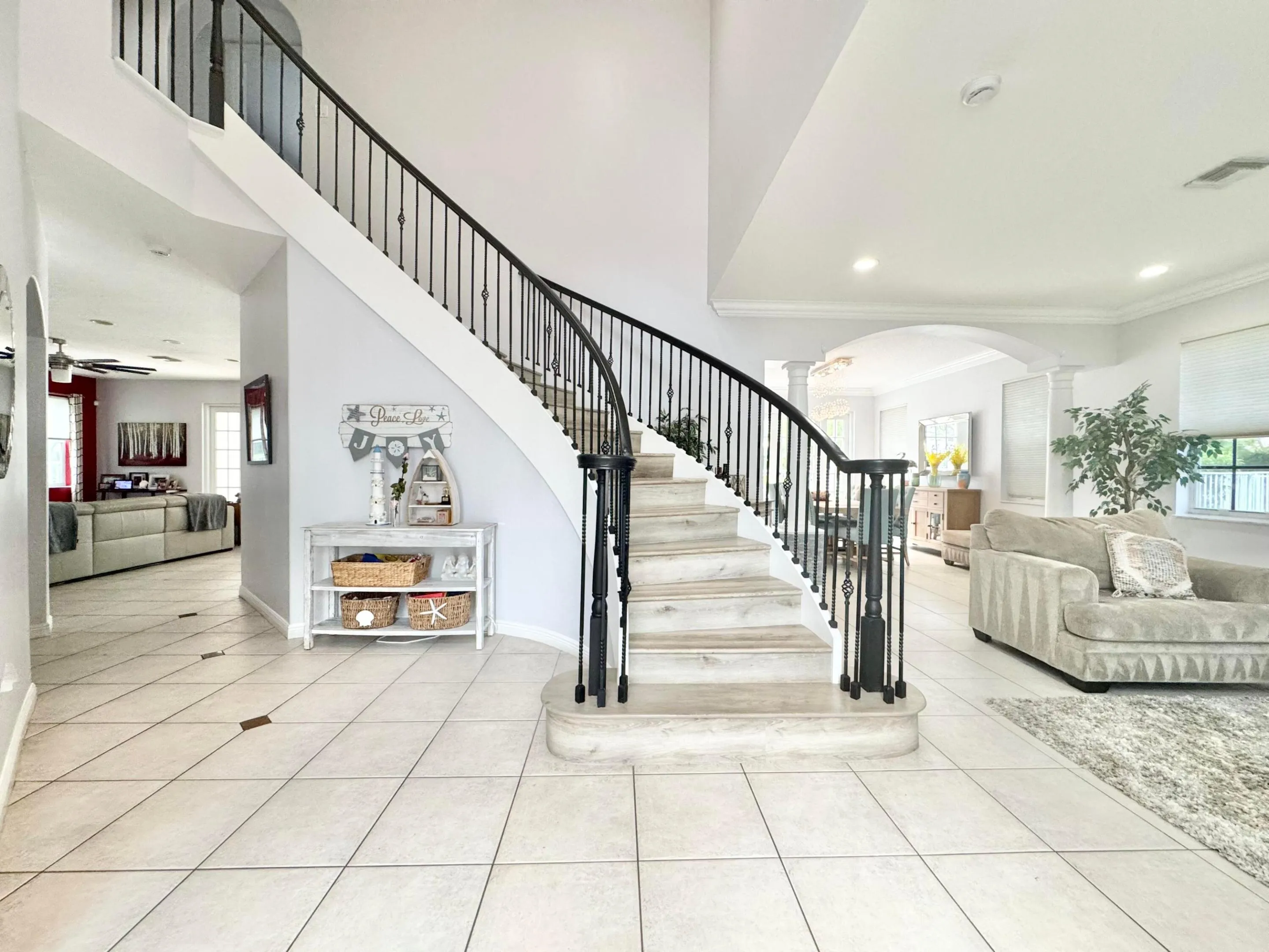 ELEGANT STAIRWAY