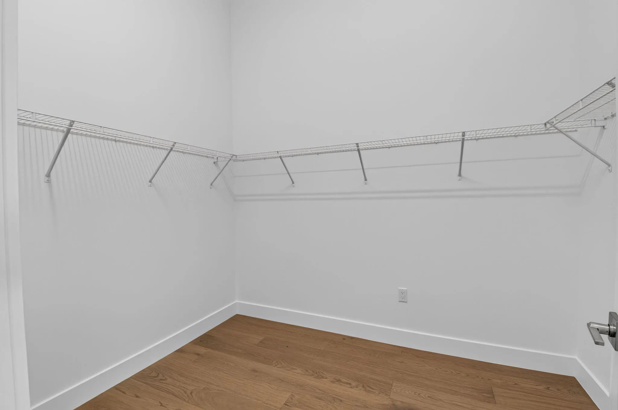 primary closet 1