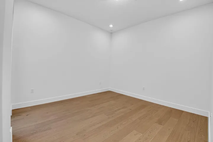 suite 3
