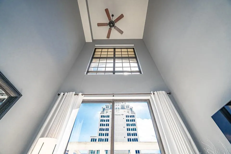 26 ft ceilings