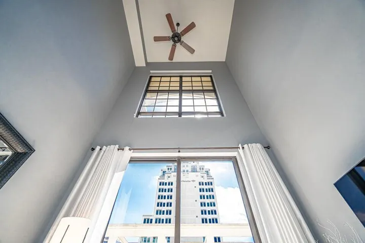 26 ft ceilings