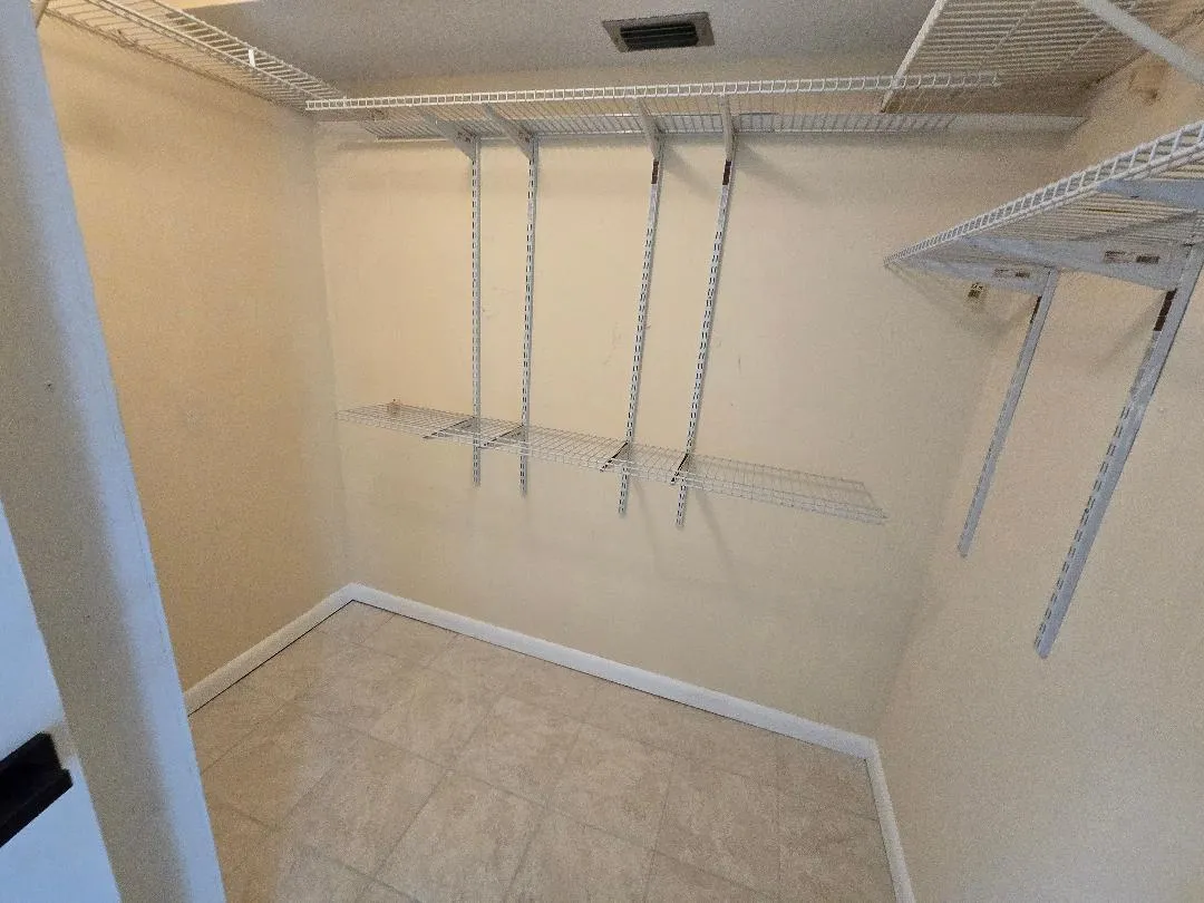 Walk in Closet