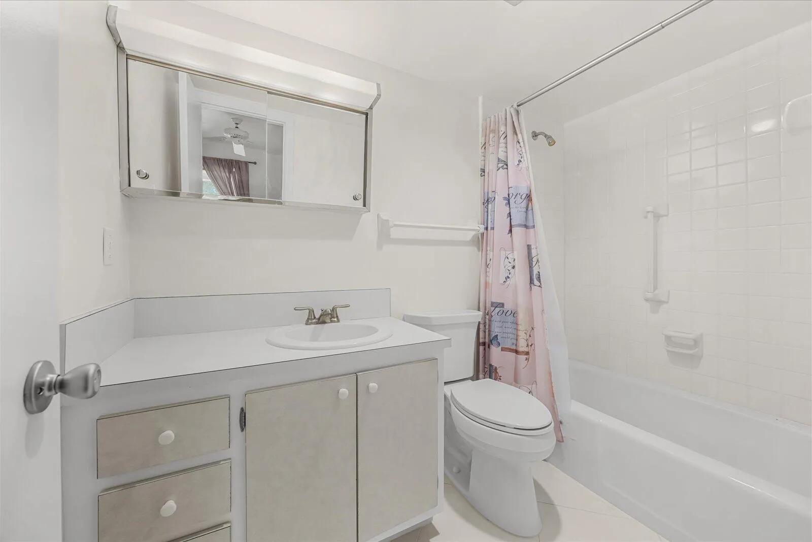 2nd Bathroom