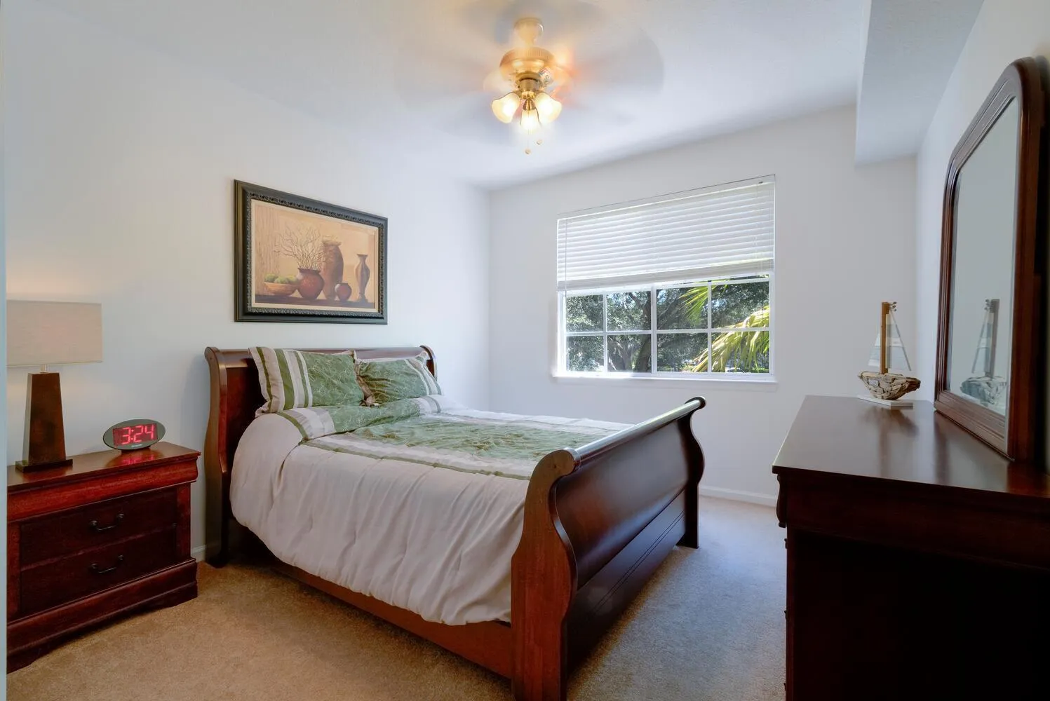 Guest bedroom