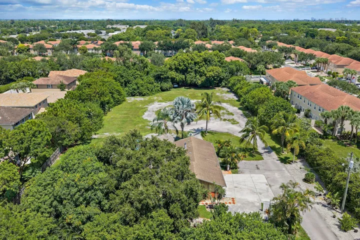 012-5681DesotoRd-Greenacres-SMALL