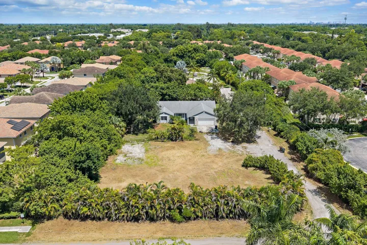 005-5681DesotoRd-Greenacres-SMALL