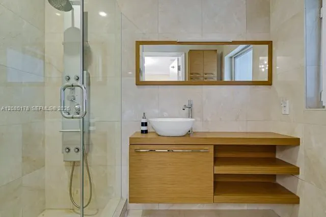 Property photo 73