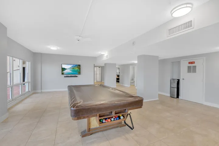 pool table