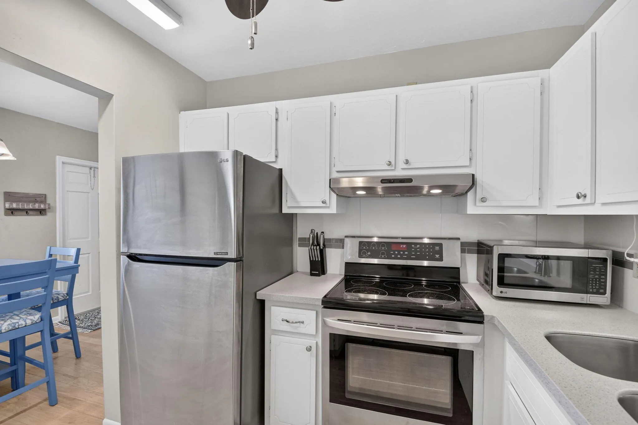 14-203 Kitchen 2