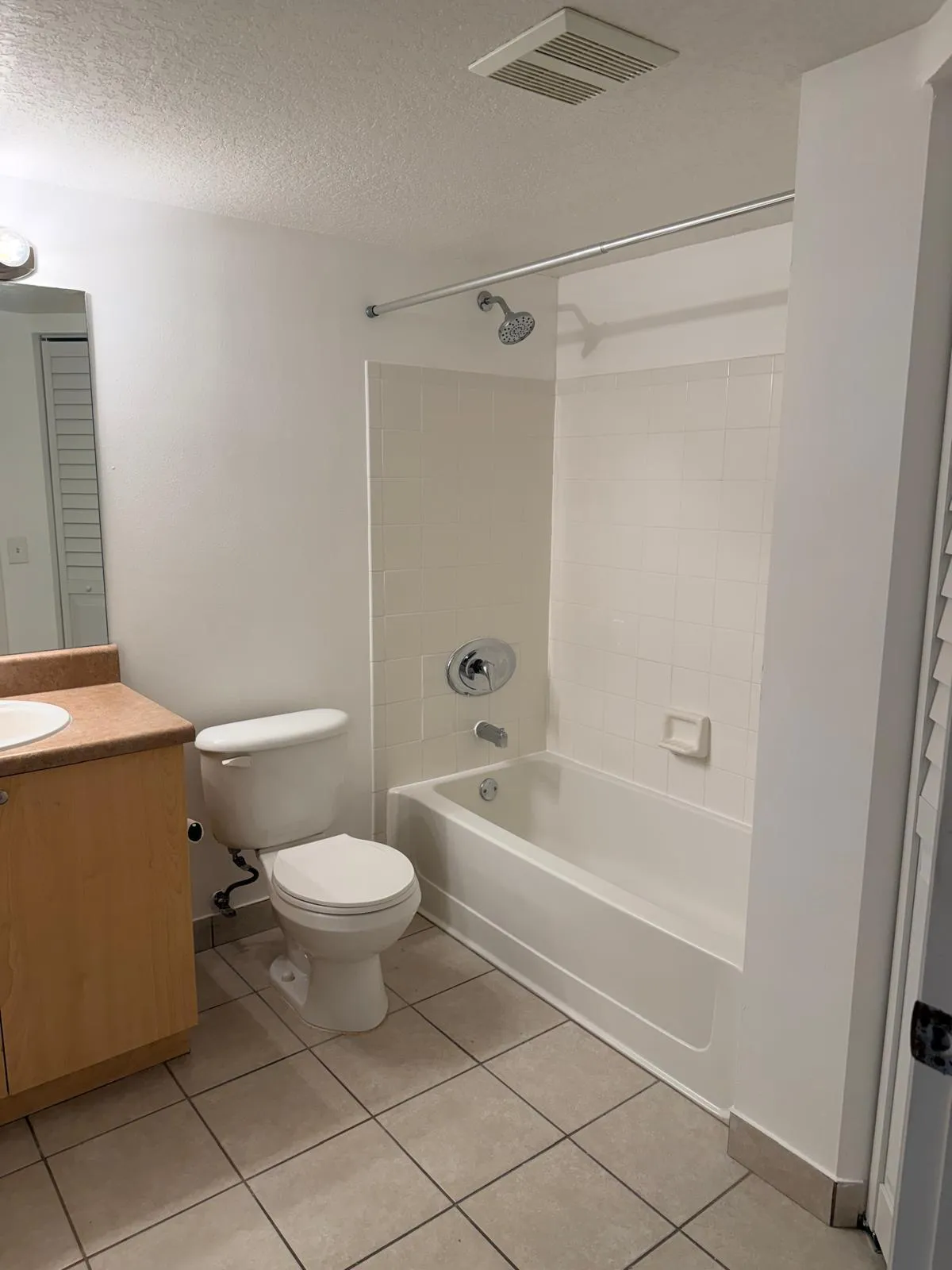 819 - Second Bathroom