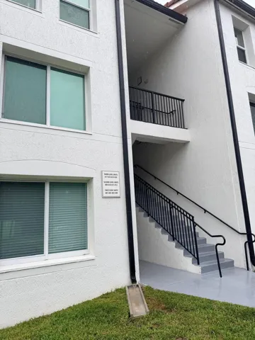 819 - Building 8