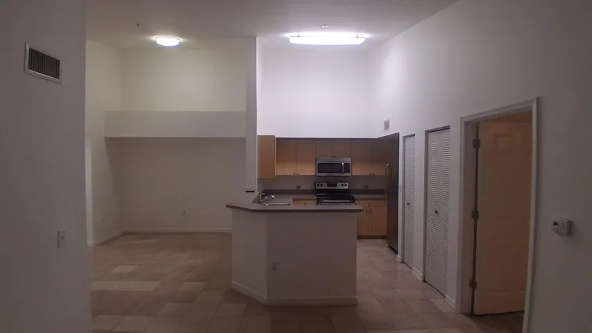 819 - Kitchen