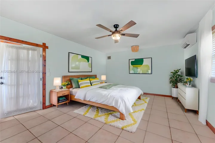 BEDROOM #4
