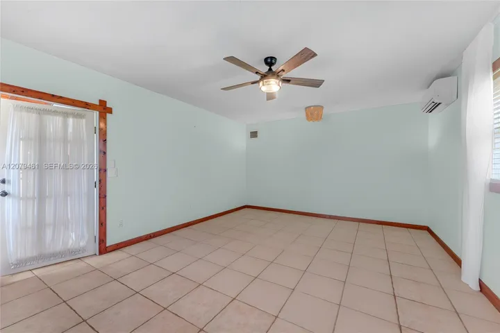 BEDROOM #4