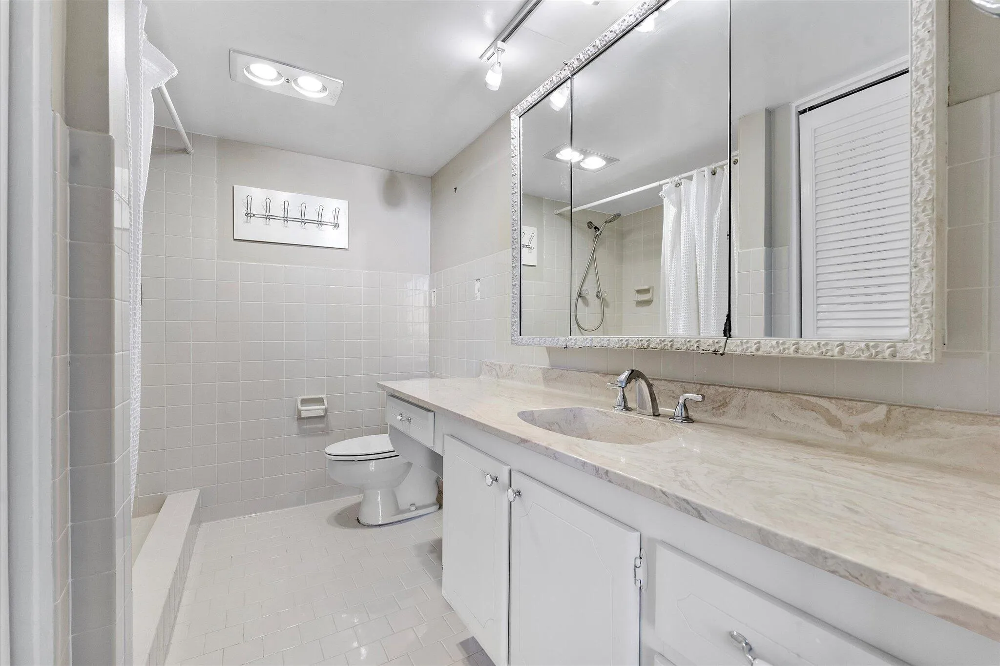 14-501 SW 11th Place Apt 418_014