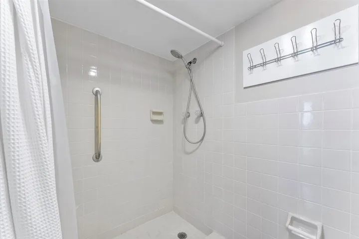 15-501 SW 11th Place Apt 418_015