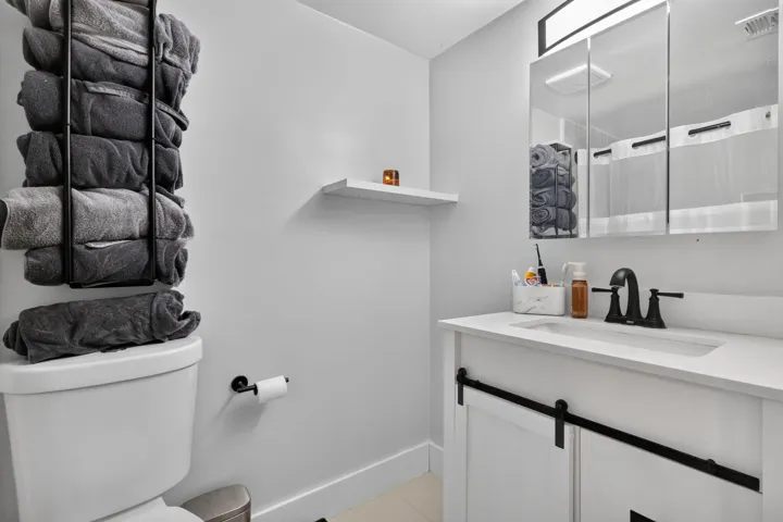 Guest Bathrom