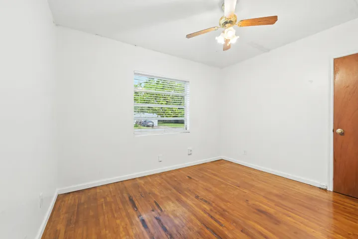 Guest bedroom - Room 2