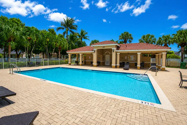 Melrose Cove Community Pool