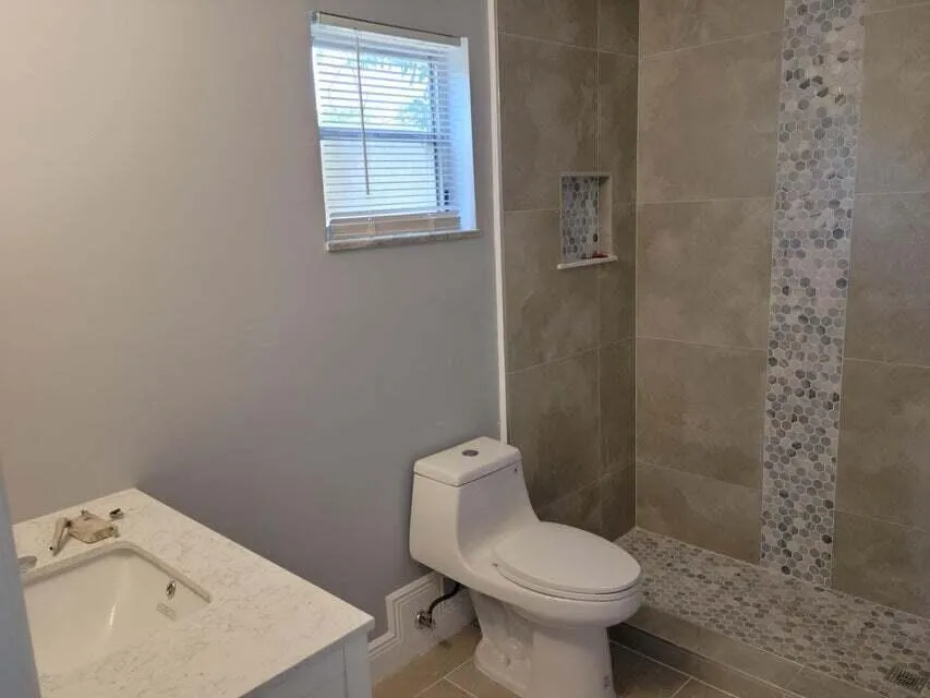 4010 Northshore Bath
