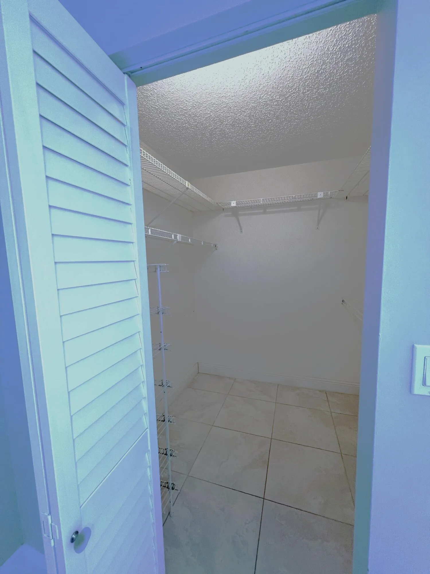 Main Bedroom Closet