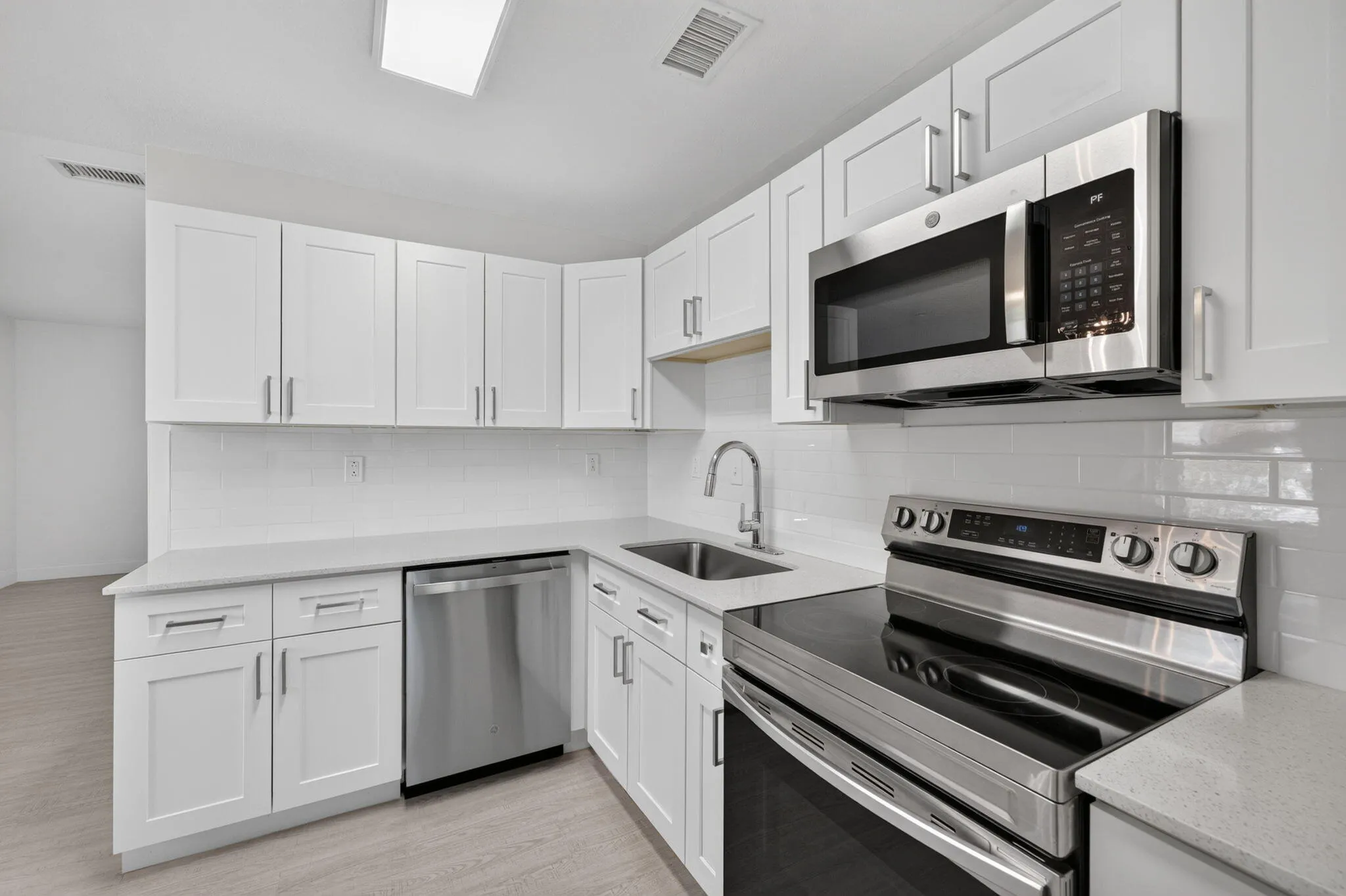 16-web-or-mls-699A1745