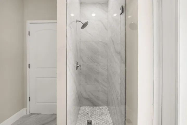 interior - third bathroom 3