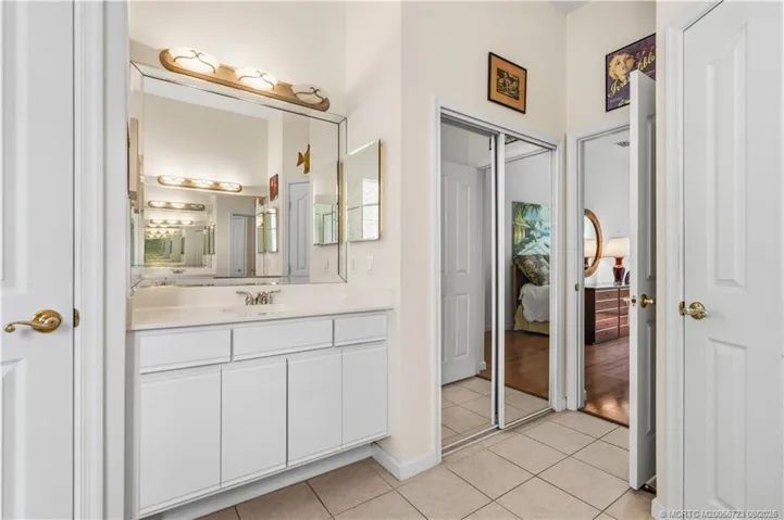 Main bathroom