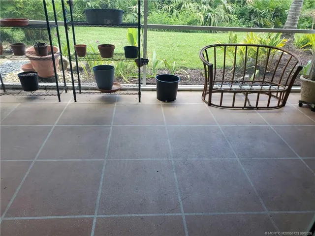 Front entrance to patio and dining area